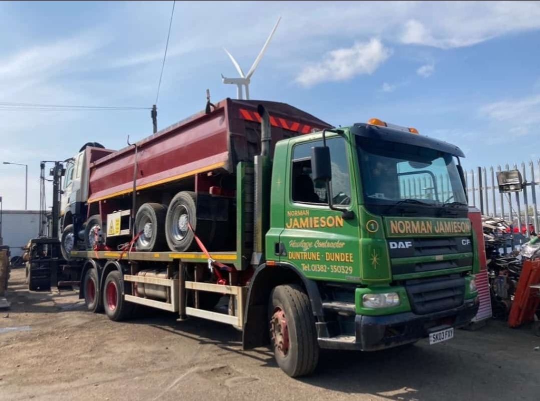 Crane Flat Body Truck 5